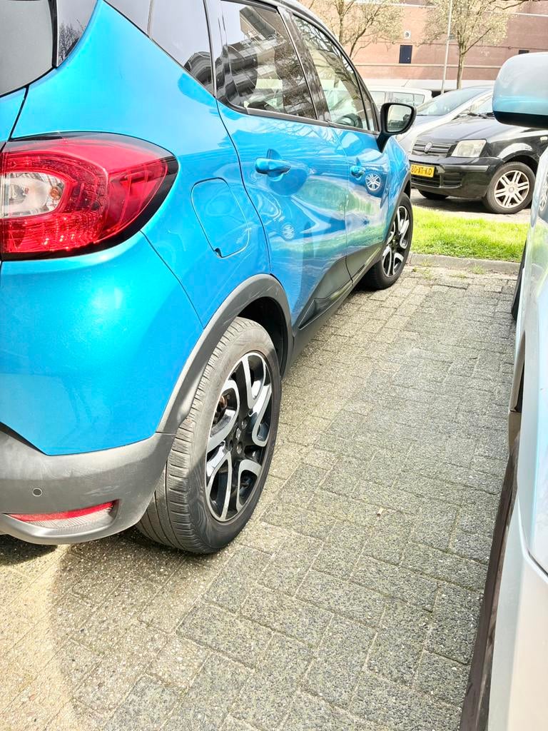 Renault Captur 0.9 TCE 90 2014 Blauw, Auto's, Renault, Voorwielaandrijving, 898 cc, Blauw, 49 €/maand