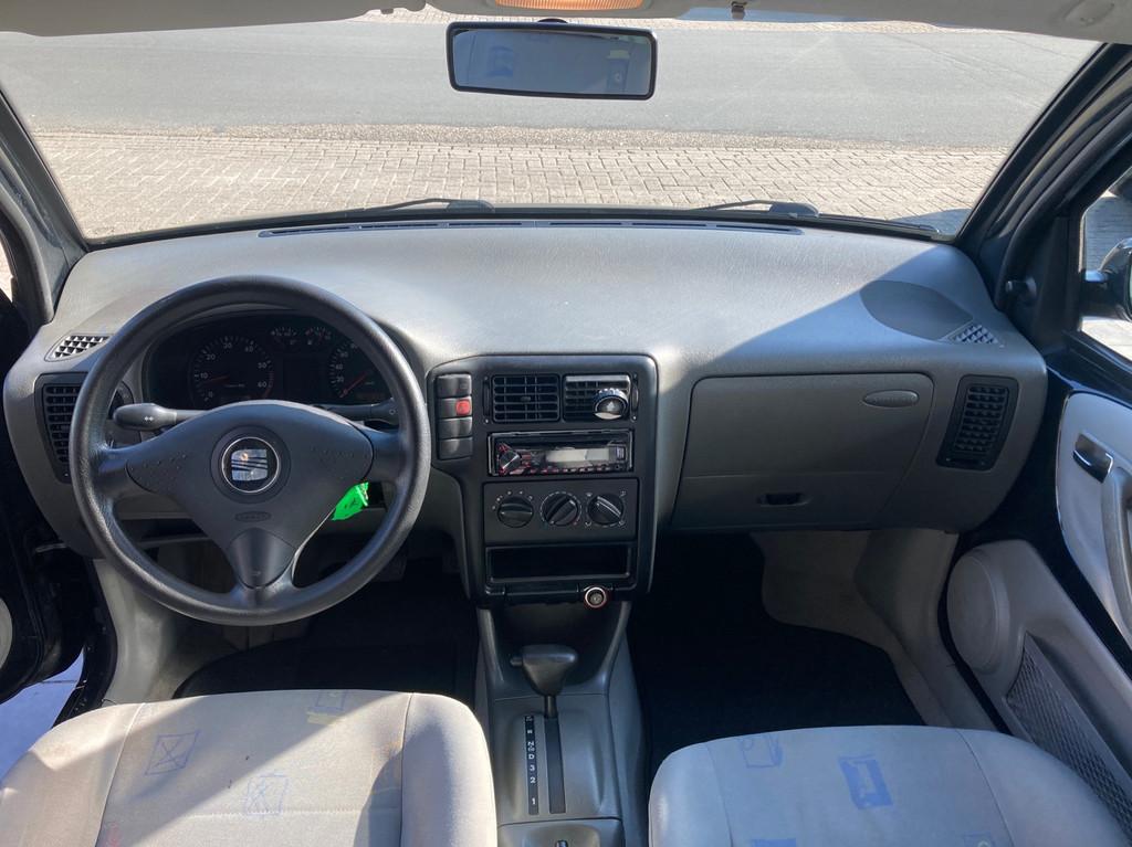 Seat Arosa 1.4i Stella|Automaat|Elektrische Ramen|NAP|APK, Auto's, Seat, Gebruikt, 31 €/maand, 4 stoelen, Zwart