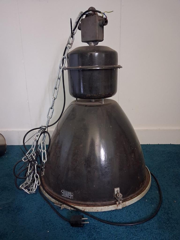 2 Industriële lampen. Zwart 80x50, Ophalen, Zo goed als nieuw, Minder dan 50 cm