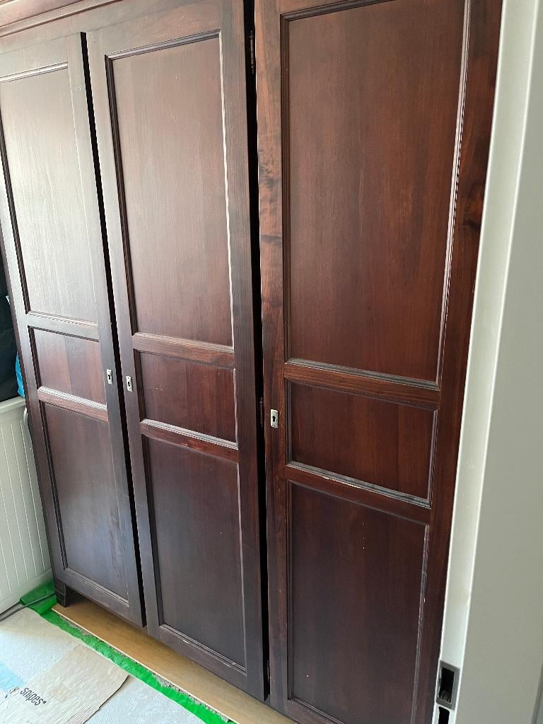 Linnenkast, Ophalen, Met deur(en), Gebruikt, 200 cm of meer