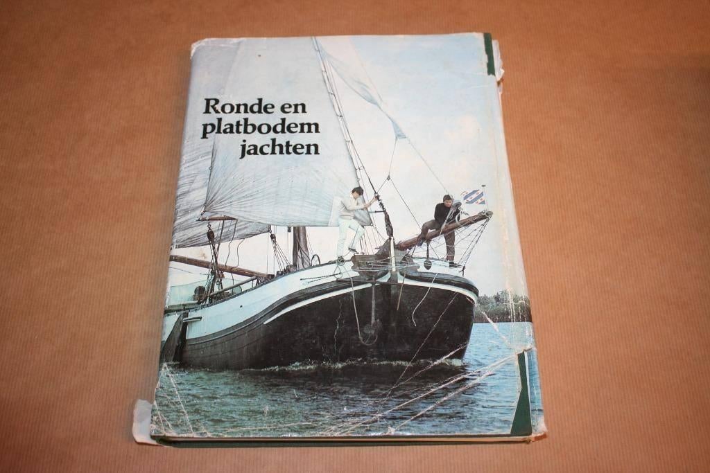 Boek - Ronde en platbodemjachten - T. Huitema, Gebruikt, N.v.t., N.v.t., Ophalen of Verzenden