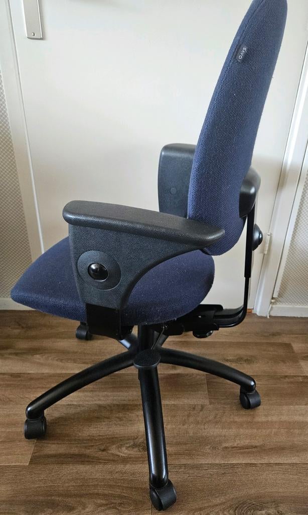 Donkerblauwe bureaustoel, Ophalen, Gebruikt, Blauw