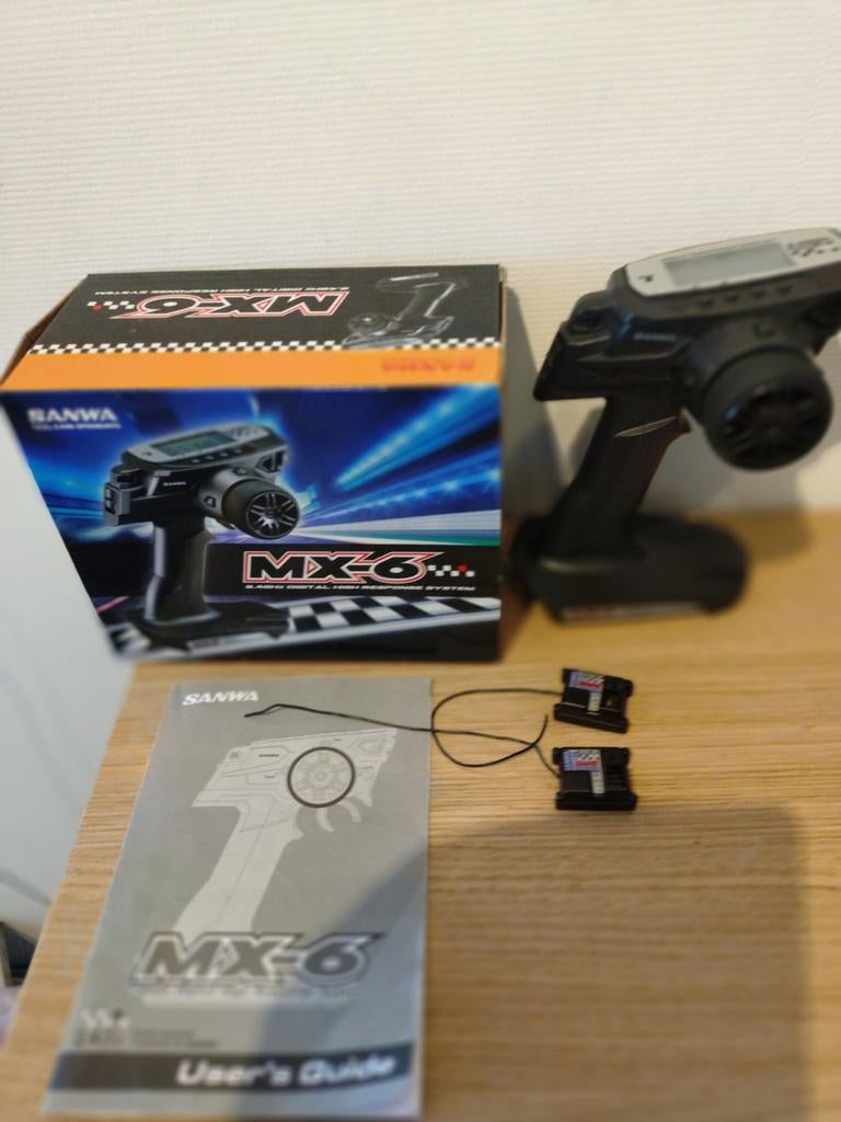 Sanwa MX6 zenderset 2 ontvangers, Ophalen of Verzenden, Overige schalen, Onderdeel