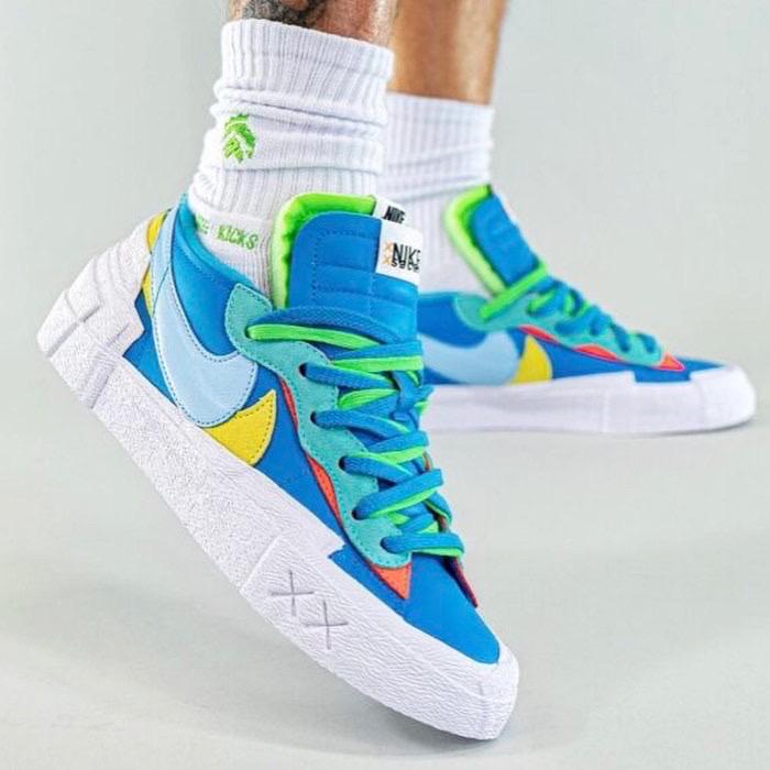 Nike Blazer Low Sacai Kaws Neptune Blue 42,5 DS, Kleding | Heren, Ophalen of Verzenden, Nieuw, Blauw, Sneakers of Gympen