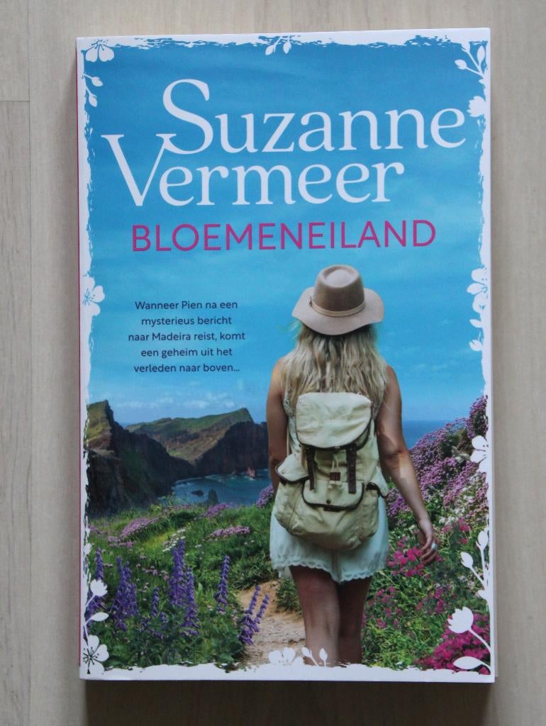 Suzanne Vermeer - BLOEMENEILAND, Suzanne Vermeer, Ophalen of Verzenden, Zo goed als nieuw, Nederland