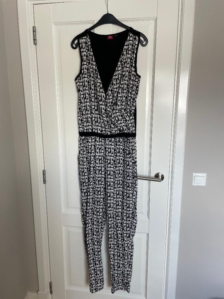 Jumpsuit maat M, Ophalen, Zo goed als nieuw, Maat 38/40 (M), Zwart