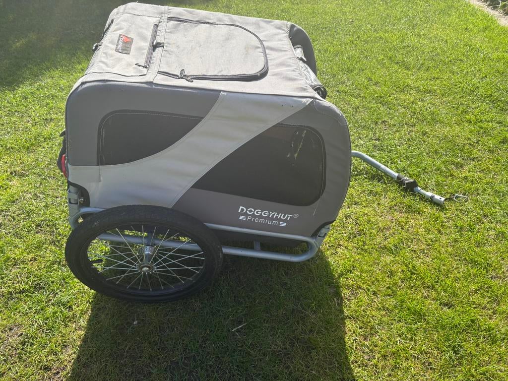 Fietskar DOGGYHUT premium, Dieren en Toebehoren, Ophalen, Gebruikt