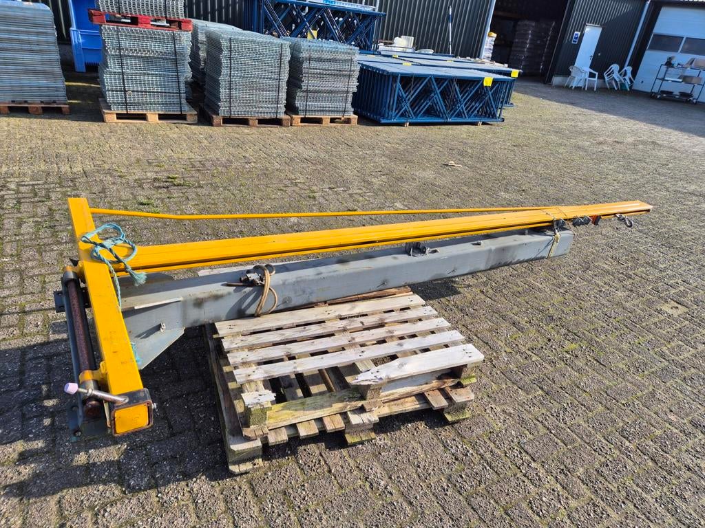 Zwenkkolomkraan, Gebruikt, ., Ophalen of Verzenden, .