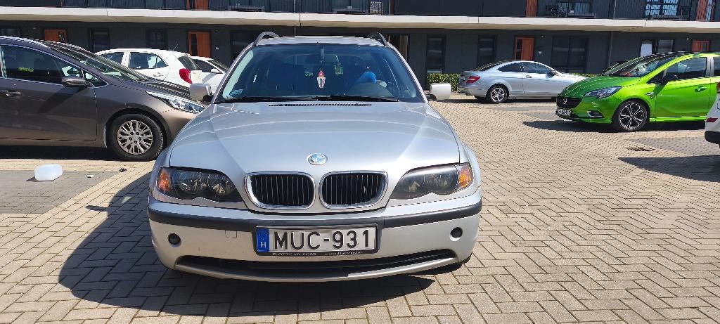 BMW 320d Touring E46 automaat 150pk export /project geen APK, Auto's, Automaat, 1995 cc, 4 cilinders, 150 pk
