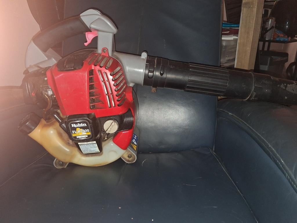 Robin FL-H2500 Bladblazer - Benzine, Handgedragen, Tuin en Terras, Benzine, Gebruikt, Handgedragen, Ophalen of Verzenden