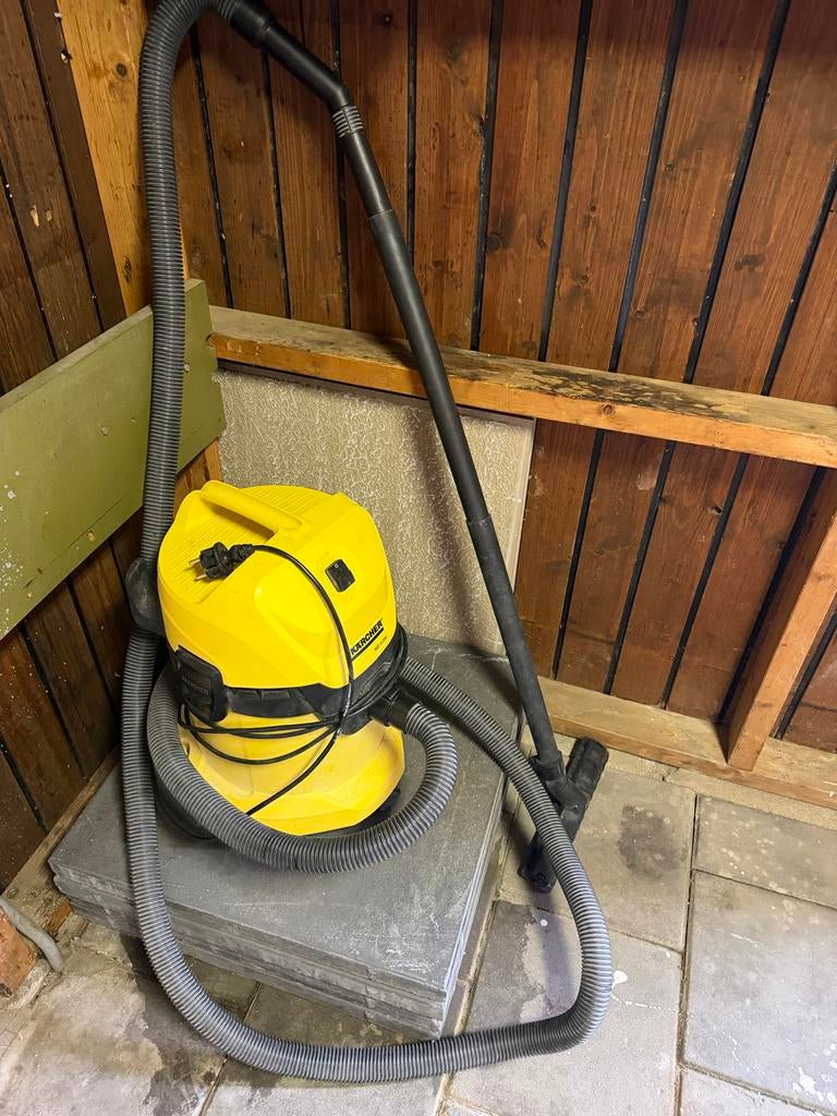 Karcher bouwstofzuiger, Witgoed en Apparatuur, Stofzuigers, Ophalen of Verzenden, Gebruikt, Reservoir, Stofzuiger