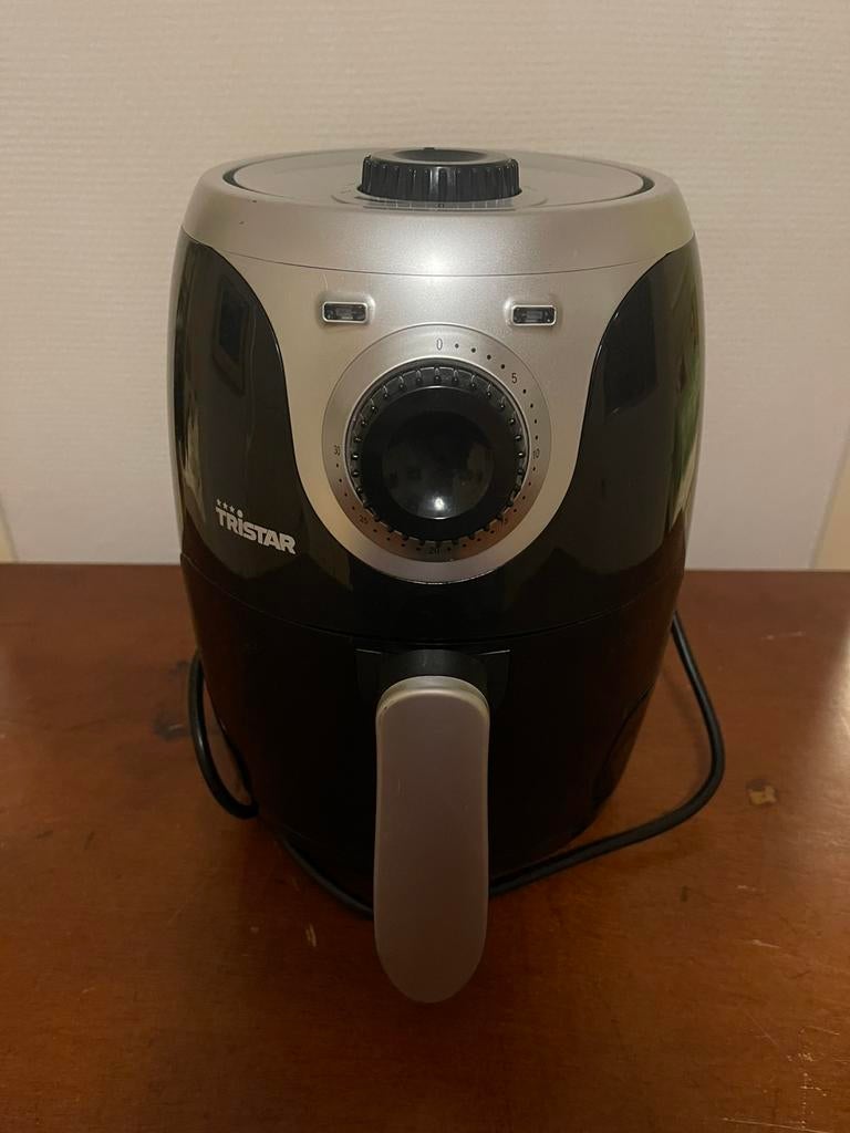 Tristar airfryer, handig voor op de camping, Ophalen, Zo goed als nieuw, Airfryer, Minder dan 750 gram