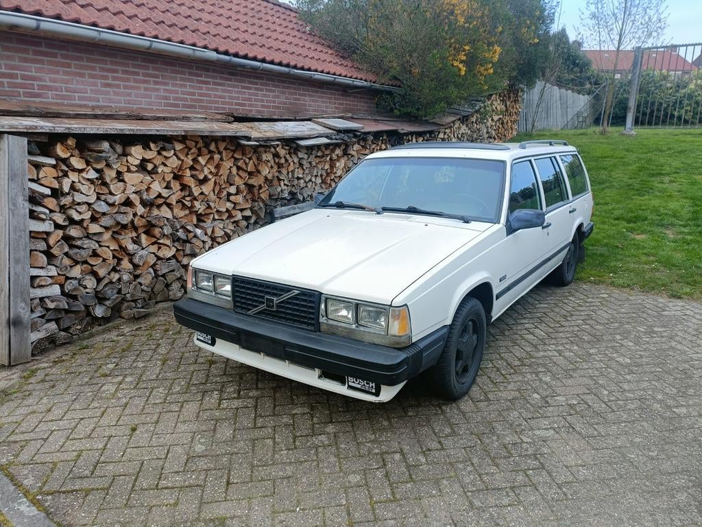 Volvo 740 2.3 Turbo Interc Overdrive 1986 Wit, Auto's, Zwart, 4 cilinders, Leder en Stof, Wit