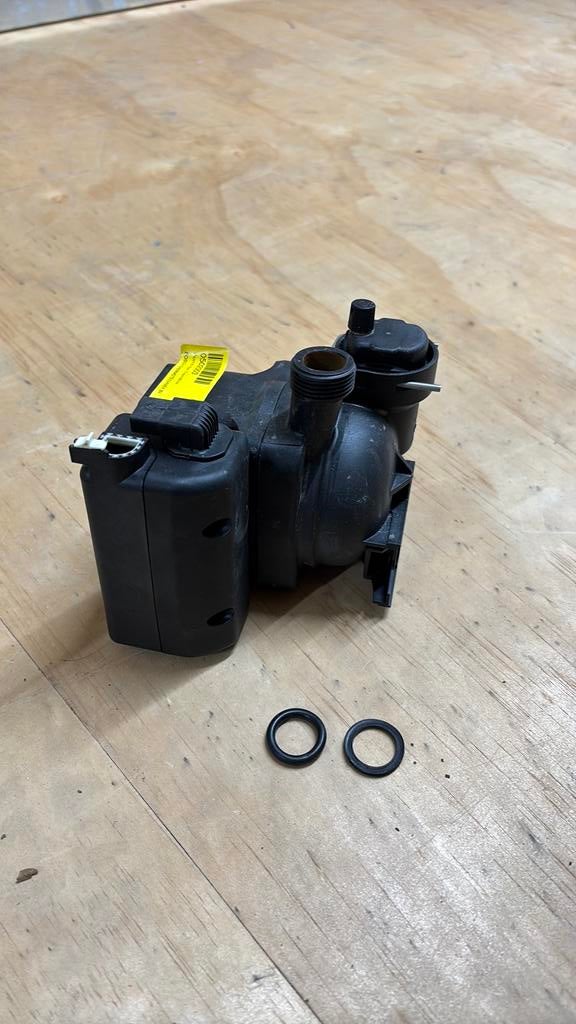 Nefit trendline pomp, Ophalen of Verzenden, Gebruikt