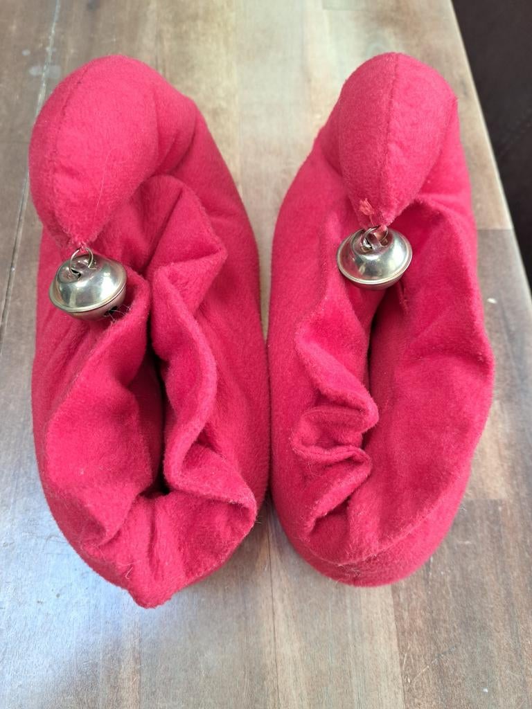 Efteling sloffen met belletjes - Maat 30/35, Ophalen of Verzenden, Zo goed als nieuw, Jongen of Meisje