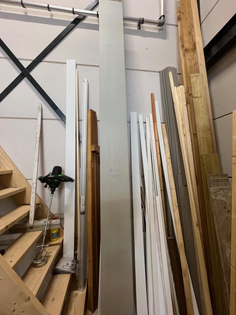 Red ceder boeideel en trepa, Ophalen, Nieuw