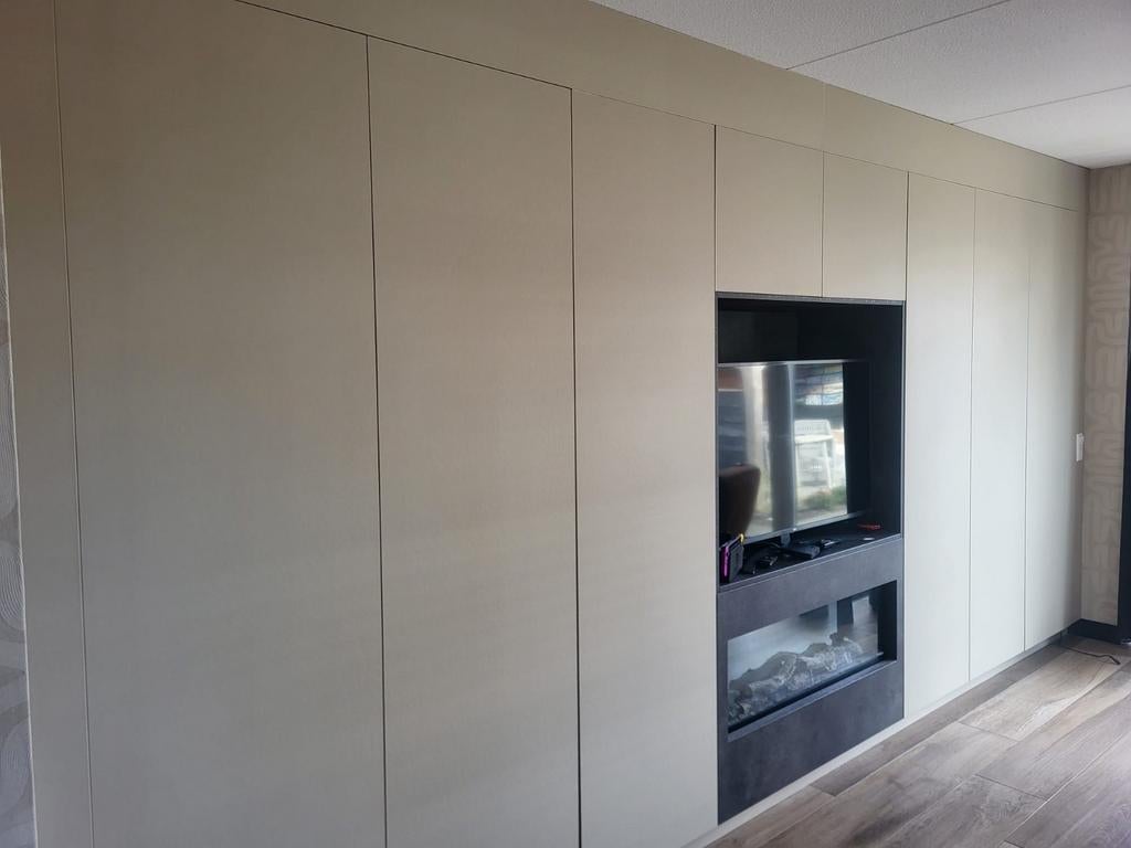 Grote wand kast zonder tv en  haard, Ophalen of Verzenden, 25 tot 50 cm