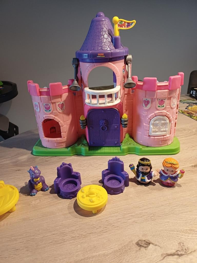 Little People kasteel met accessoires, Ophalen of Verzenden, Zo goed als nieuw, Speelset