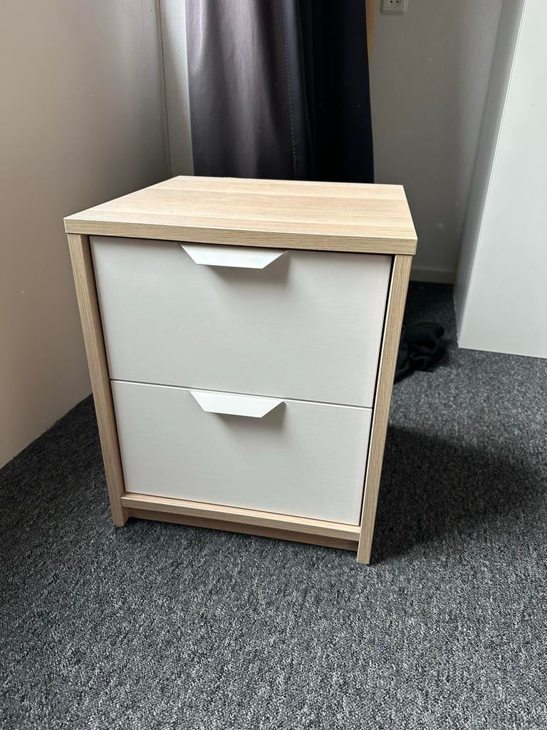 2x Ikea Askvoll nachtkastje, Huis en Inrichting, Slaapkamer | Nachtkastjes, Ophalen, Gebruikt, Minder dan 45 cm, Minder dan 55 cm