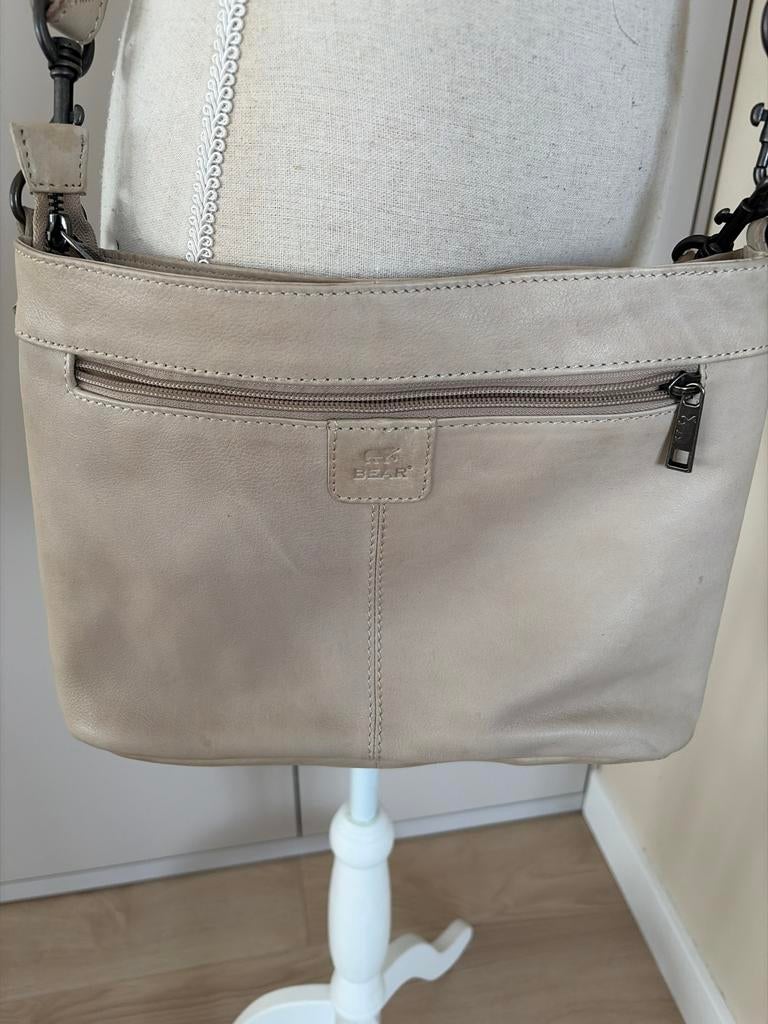 Zo goed als nieuwe Bear Design schoudertas, Sieraden, Tassen en Uiterlijk, Tassen | Schoudertassen, Overige merken, Beige, Ophalen of Verzenden