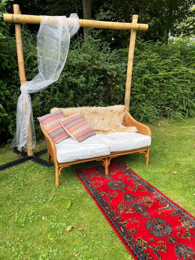 Trouwbankje te huur, Ophalen, Zo goed als nieuw, Geboorte of Huwelijk