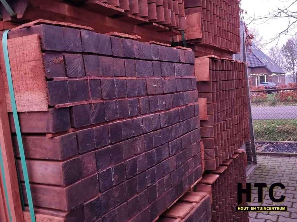 Hardhouten palen gladgeschaafd 68x68mm voor €4,75 per meter!