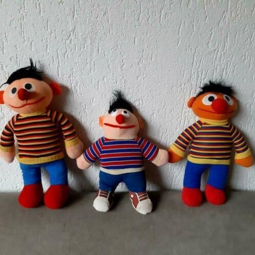 3 knuffels Bert voetballers Mickey en Birst, Ophalen, Zo goed als nieuw