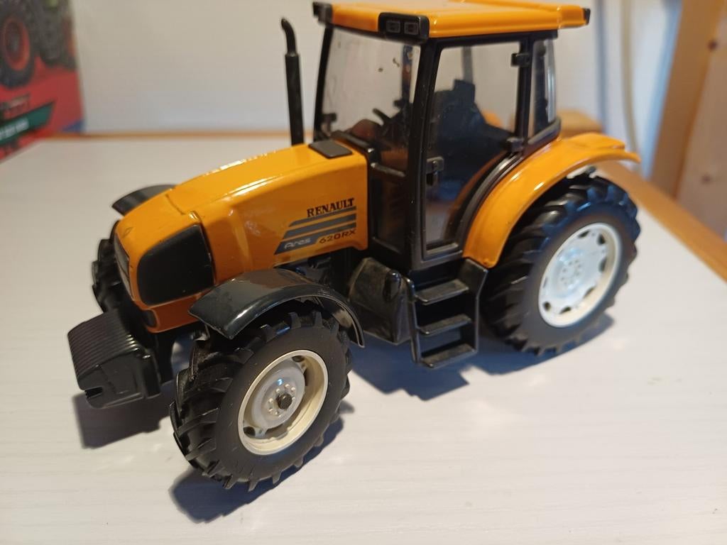 Britains Joal Renault Ares 620 RX, Ophalen of Verzenden, Zo goed als nieuw, Tractor of Landbouw, Britains