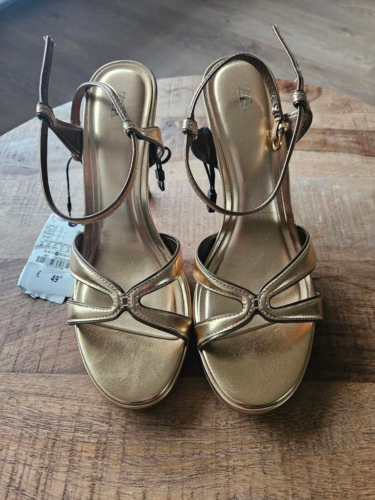 Gouden Zara Pumps met Hak - Nieuw met prijskaartje, Pumps, Overige kleuren, Zara, Nieuw