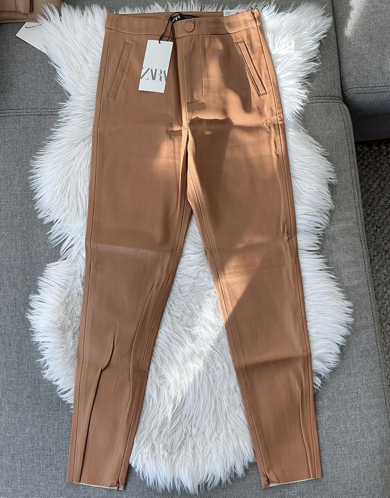 Zara Faux Leren Legging Broek Camel Beige Bruin | met ritsen, Bruin, Verzenden, Nieuw, Maat 36 (S)