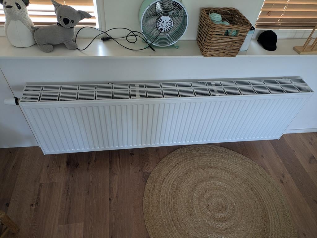 Radiator stelrad novello ventielradiator 180, Ophalen, Zo goed als nieuw