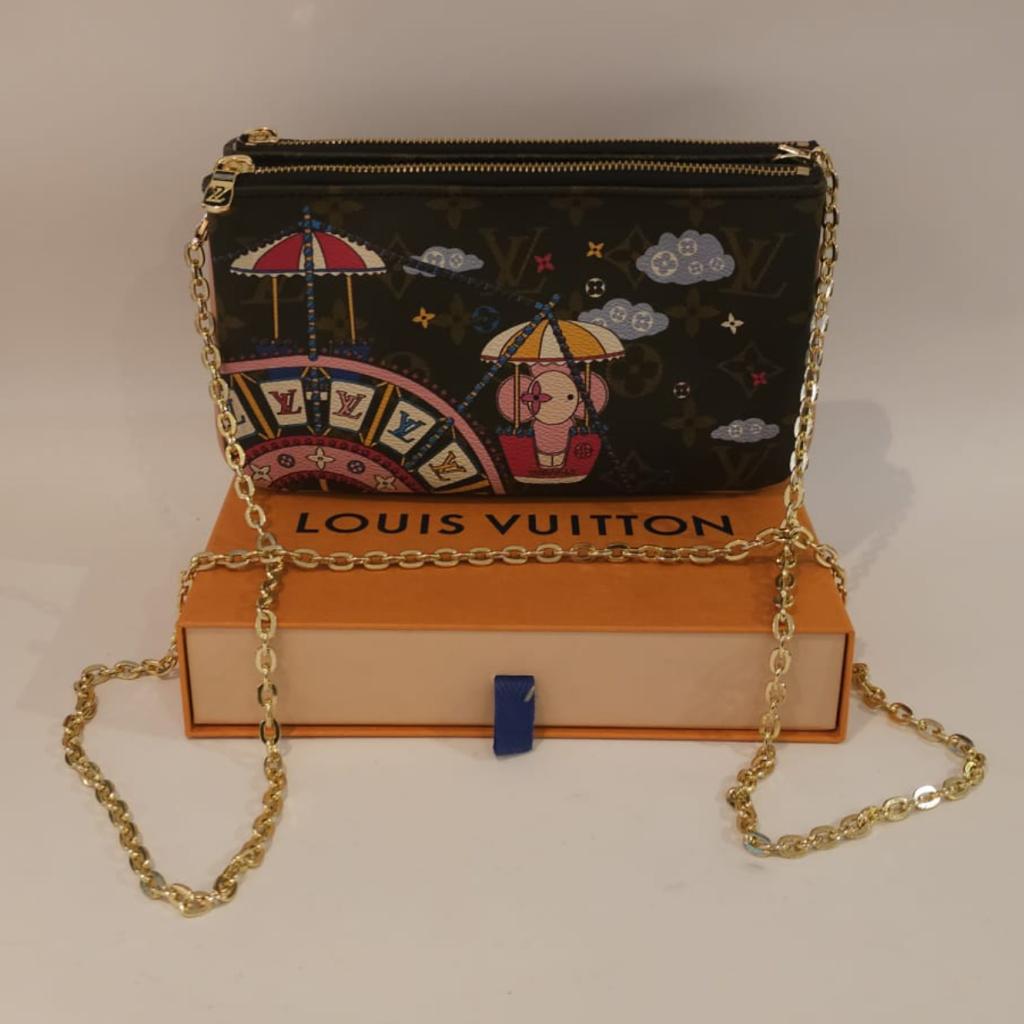 Louis Vuitton M69744 Vivienne Chain Pochette, Louis Vuitton, Gebruikt, Support@louisvuitton.com, 2 Rue du Pont Neuf
75001 Paris
France