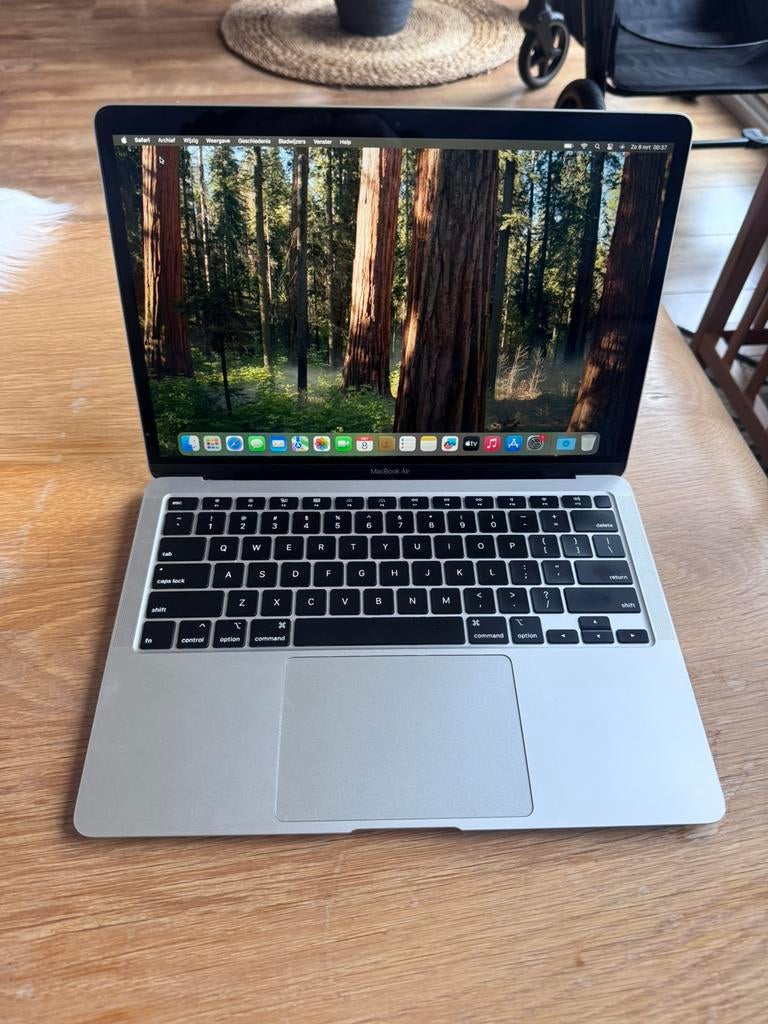 Apple MacBook Air 2020 13” – i3 Dual Core – 8GB RAM – 256GB, 256 GB, Qwerty, 8 GB, 13 inch