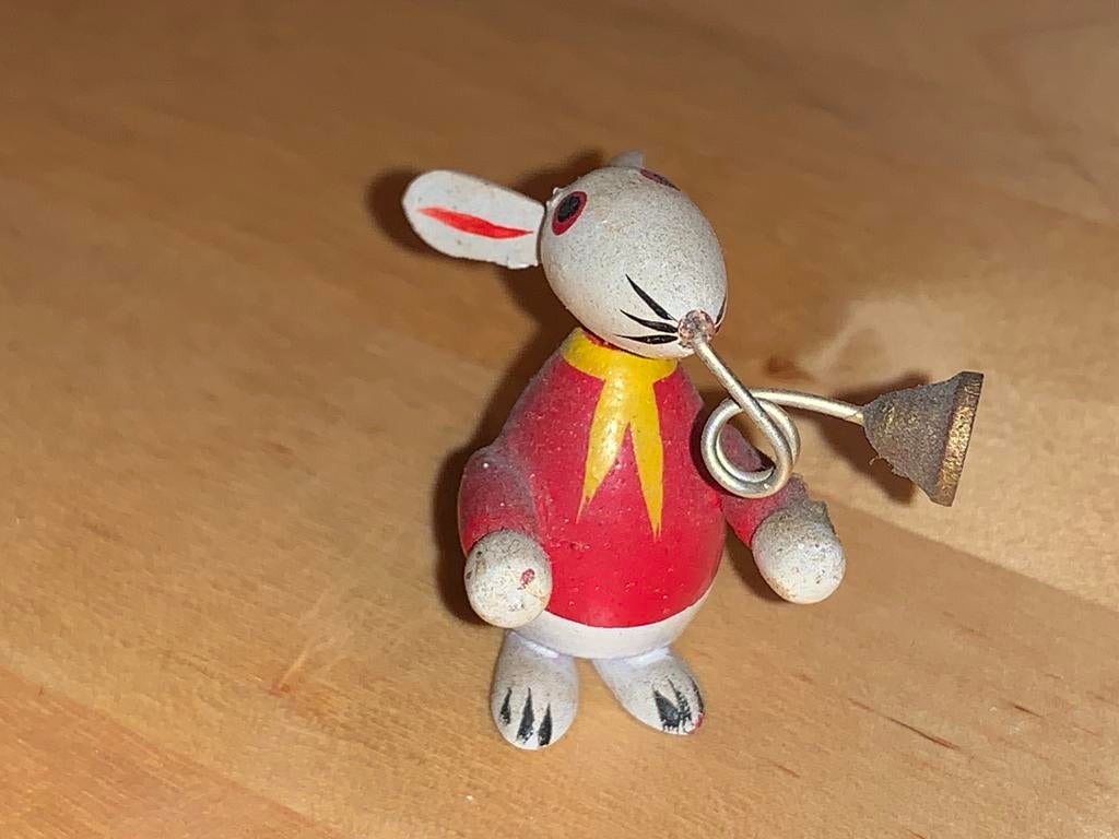 Ertsgebergte muzikantje/haasje, Ophalen of Verzenden