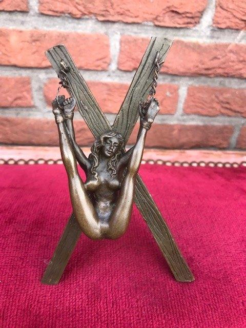 erotisch bronzen beeldje, bondage-dame, Ophalen of Verzenden