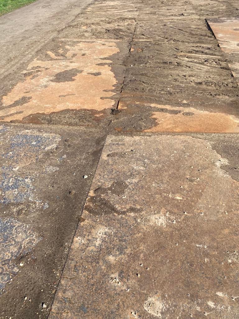 stalen rijplaten 6000x1800x14/15 kunststof 120x120 en100x150, Ophalen, Gebruikt