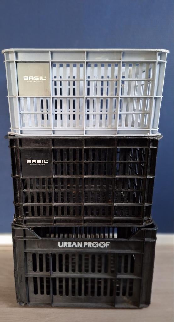Fietskratten te koop: 2x Basil, 1x Urban Proof, Ophalen, Gebruikt, Fietskrat, Basil