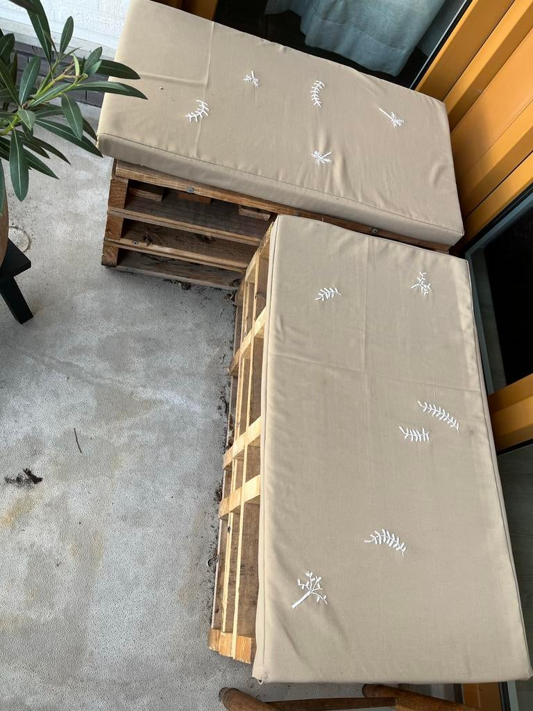 Pallet kussens met pallets (3x)!, Ophalen, Gebruikt