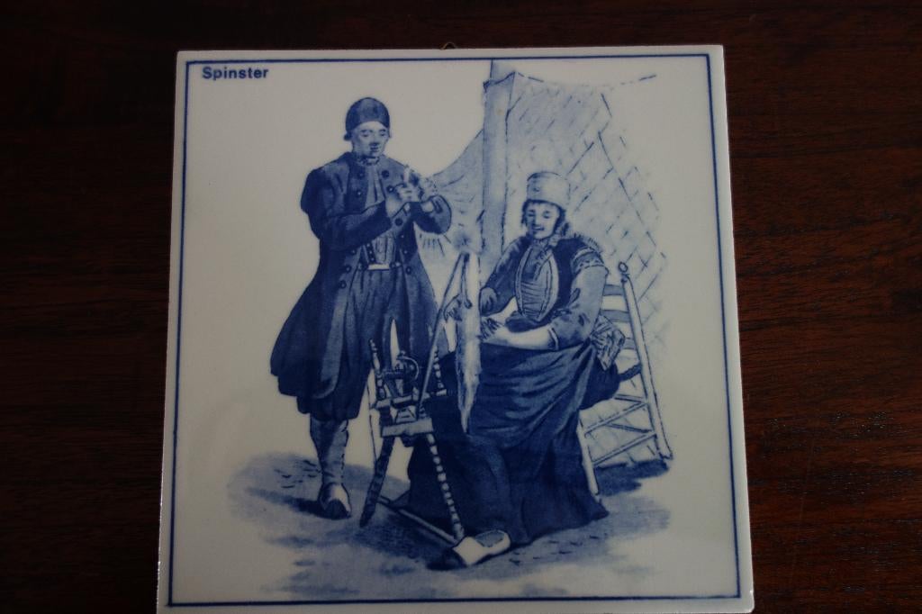 Tegel porselein Spinster, Antiek en Kunst, Ophalen of Verzenden