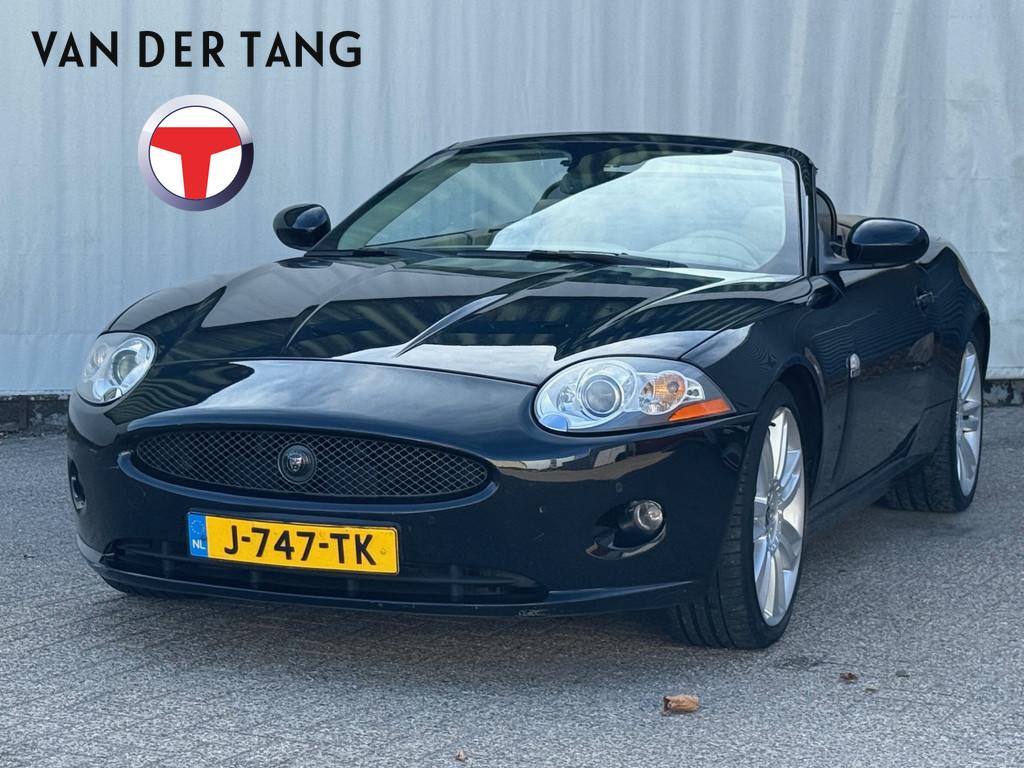 Jaguar XK 4.2 V8 Convertible (bj 2008, automaat), Achterwielaandrijving, Gebruikt, 4 stoelen, Zwart