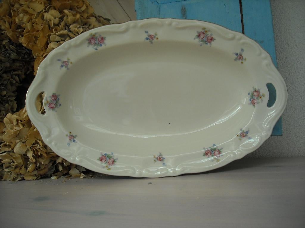 brocante oude serveer borden met roosjes, Ophalen of Verzenden