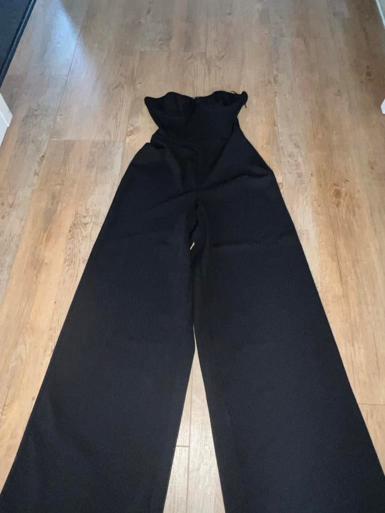 Zwarte Zara jumpsuit met beugels, maat S, Kleding | Dames, Jumpsuits, Ophalen of Verzenden, Zo goed als nieuw, Maat 36 (S), Zwart