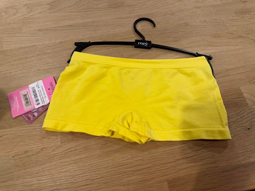 Magic slip maat  S NIEUW!! Nu €5,-, Kleding | Dames, Ondergoed en Lingerie, Ophalen of Verzenden, Slip