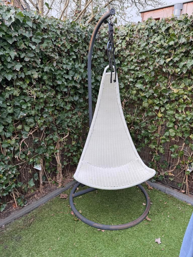 Schommel Hangstoel voor tuin of terras, Tuin en Terras, Hangmatten, Gebruikt, Eenpersoons, Met standaard, Buiten, Ophalen of Verzenden