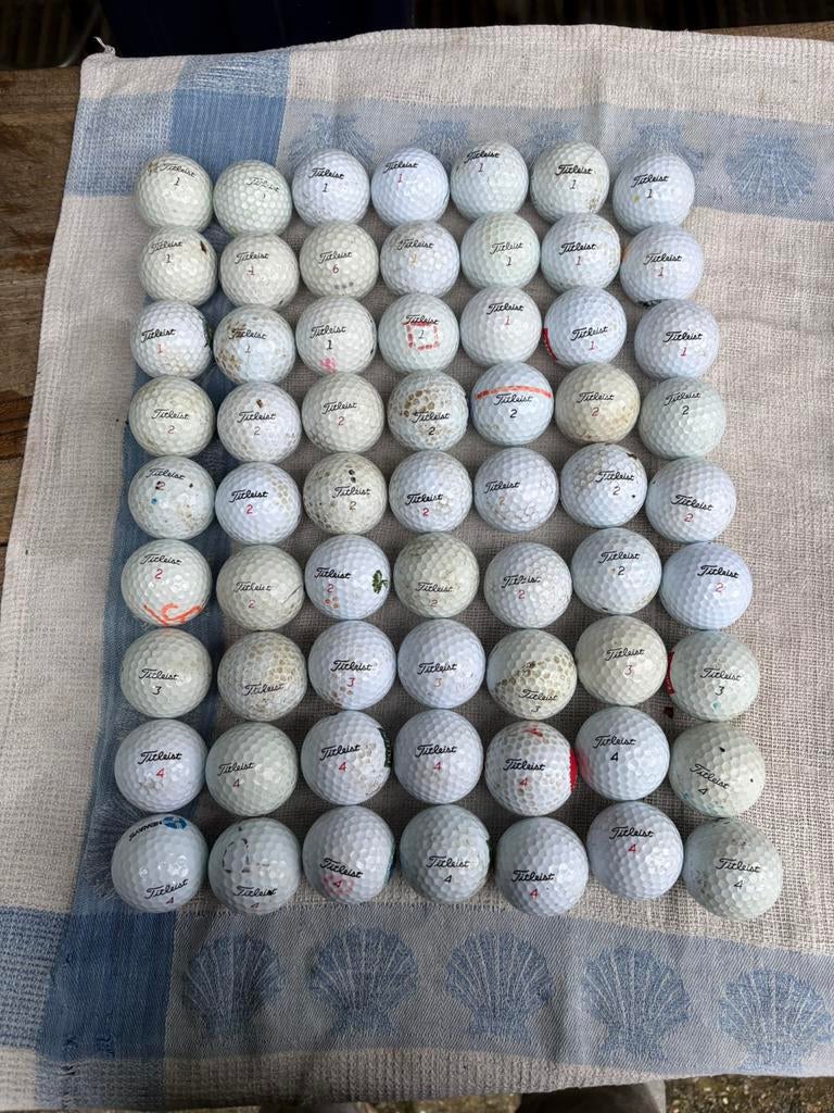 Titleist golfballen 63 stuks, Ophalen of Verzenden, Gebruikt, Bal(len)