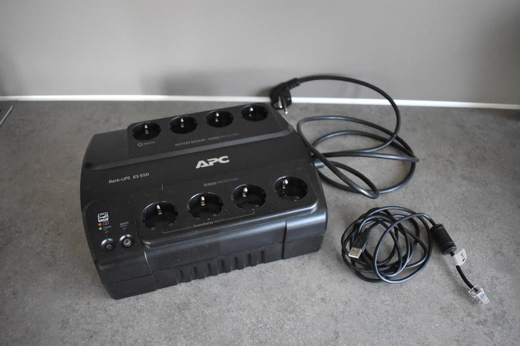 APC Back UPS ES 550 battery back-up + surge protection, Ophalen of Verzenden, Gebruikt