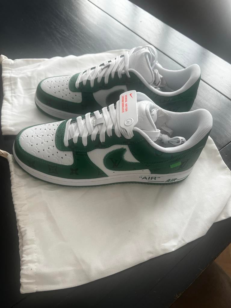 Louis Vuitton x Nike Air Force 1 Low MAAT 45, Kleding | Heren, Schoenen, Ophalen of Verzenden, Nieuw, Wit, Sneakers of Gympen