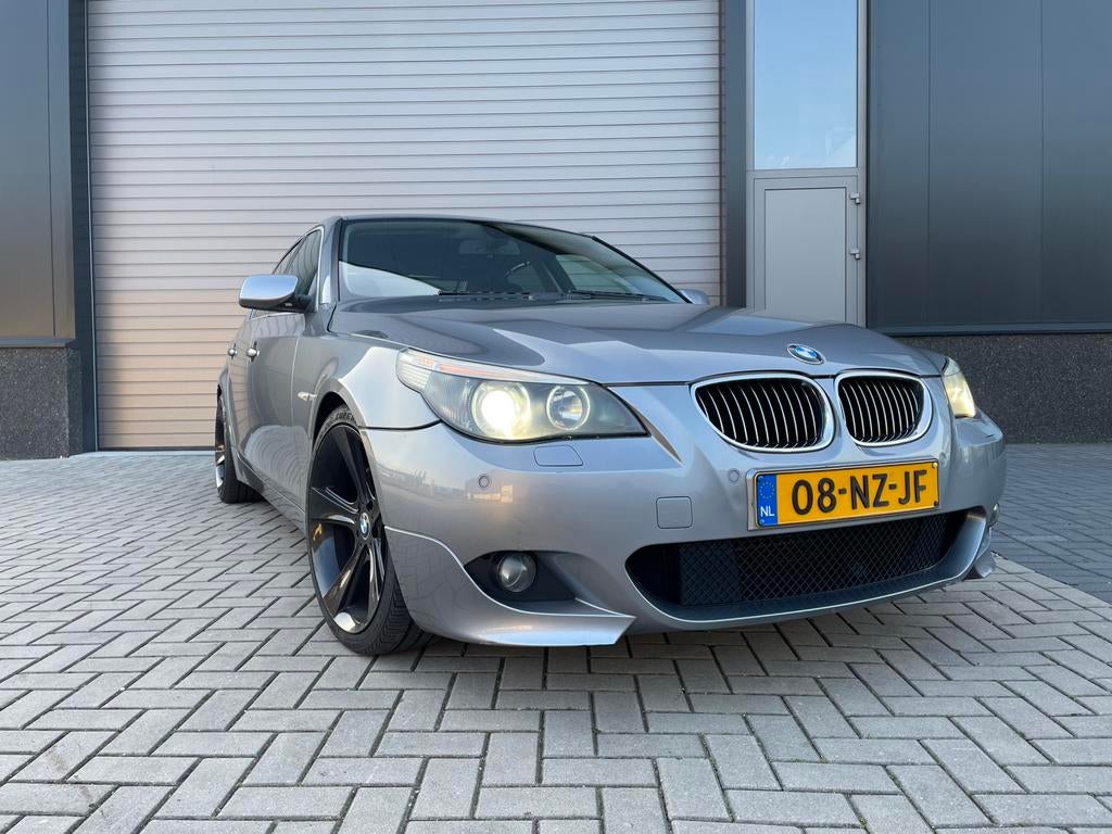 BMW 5-Serie 4.4 V8 545i 333 PK | NAVI | XENON | 19” | NL, Auto's, Automaat, Achterwielaandrijving, 1610 kg, Bedrijf