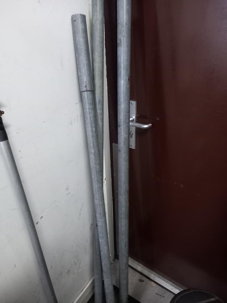 Div  stukken buis, Ophalen