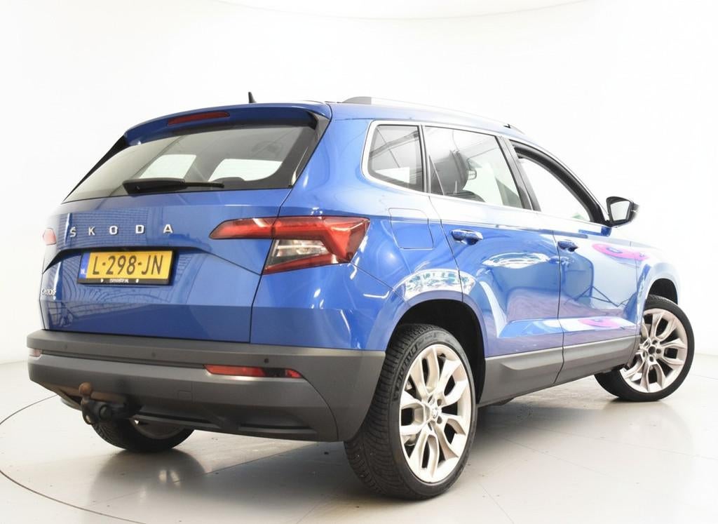 Skoda Karoq 1.5 TSI 150PK ACT BUSINESS EDITION PLUS CAMERA/N, 12 maanden, Blauw, Bedrijf, Handgeschakeld